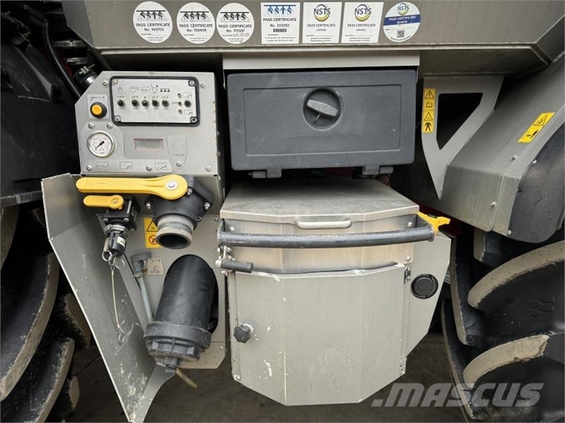 Horsch Leeb PT270 36m 8000L Ugradene prskalice