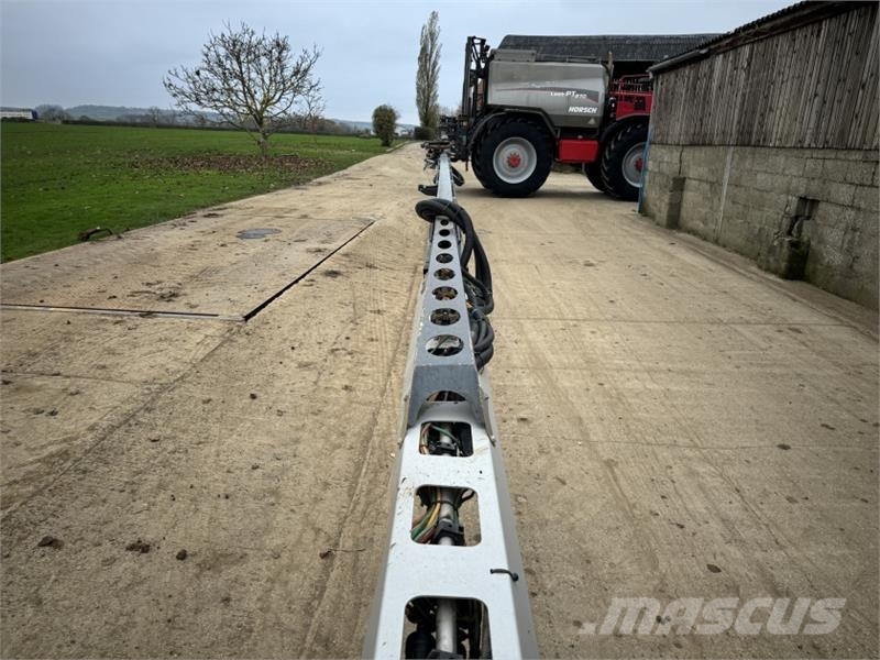 Horsch Leeb PT270 36m 8000L Ugradene prskalice