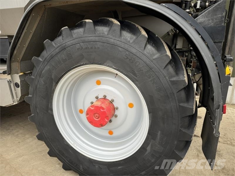 Horsch Leeb PT270 36m 8000L Ugradene prskalice