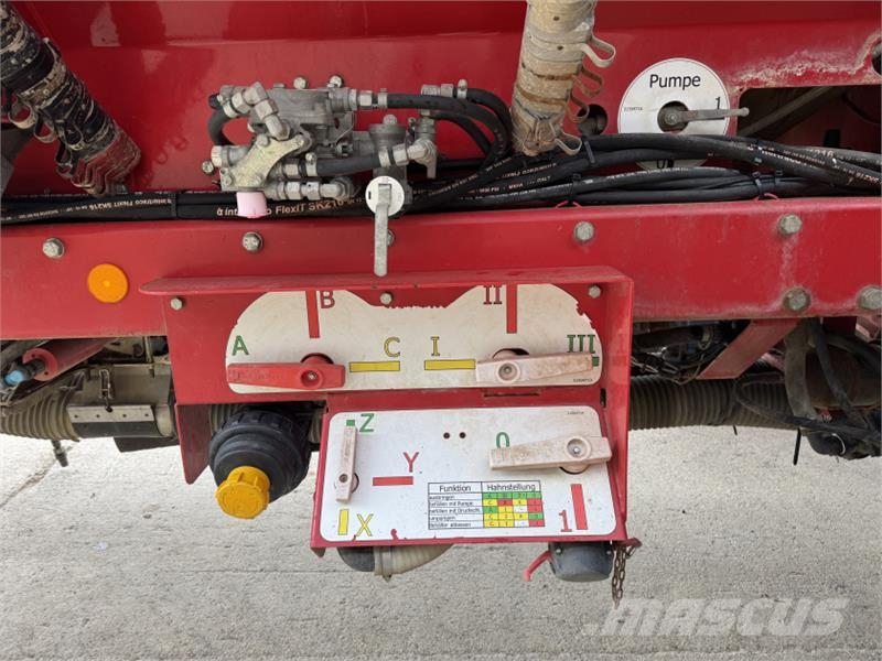 Horsch Sprinter 12 sw Grain and Liquid Fert مثاقيب مدمجة