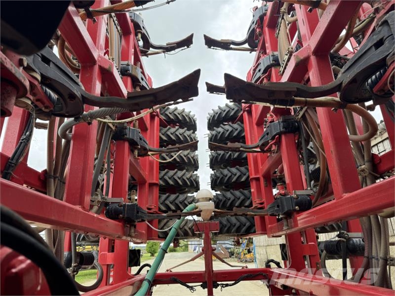 Horsch Sprinter 12 sw Grain and Liquid Fert مثاقيب مدمجة