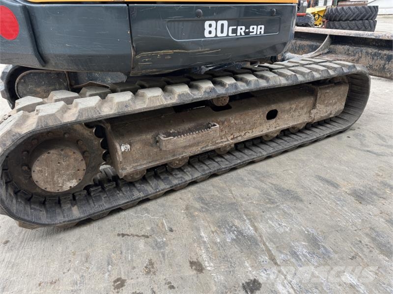 Hyundai Robex 80CR-9A Kloubové dempry
