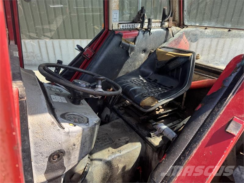 International 454 c/w Loader Tratores Agrícolas usados