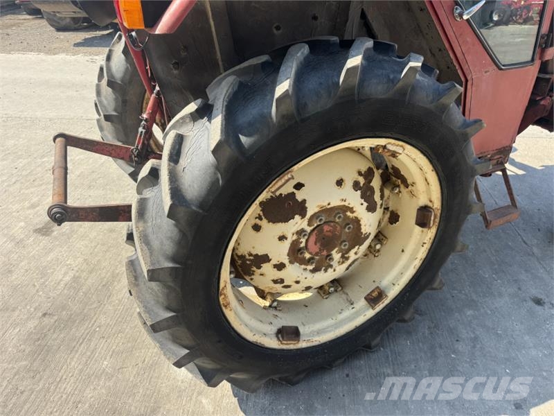 International 454 c/w Loader Tratores Agrícolas usados