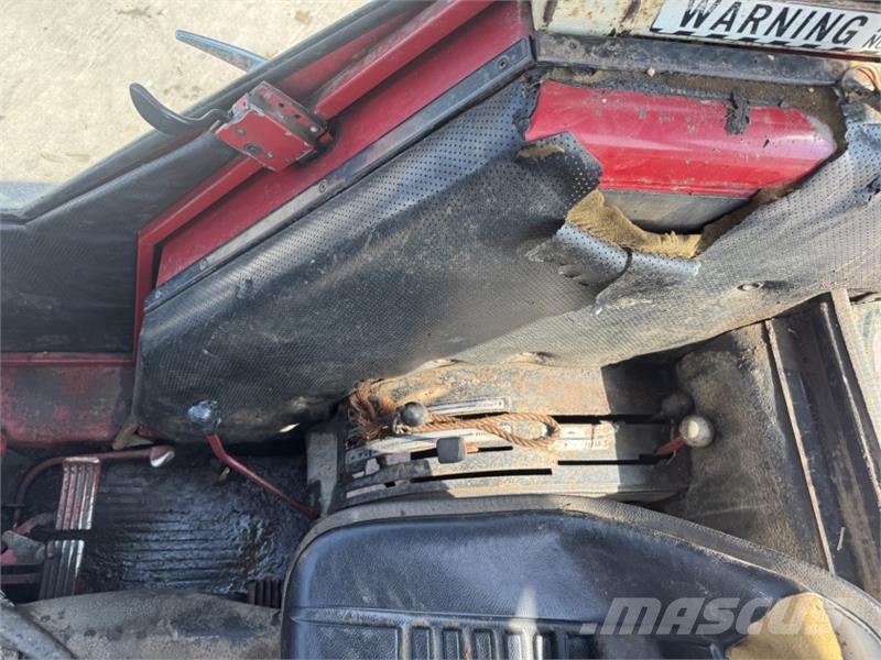 International 454 c/w Loader Tratores Agrícolas usados