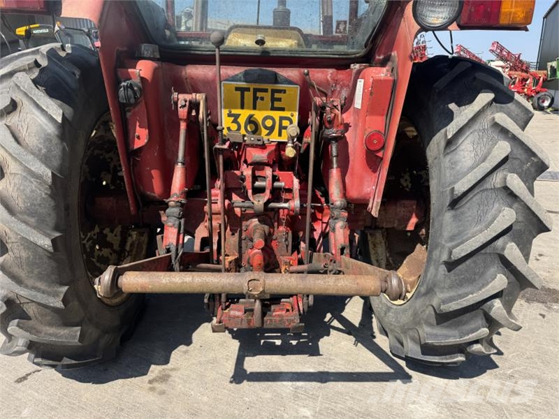 International 454 c/w Loader Tratores Agrícolas usados