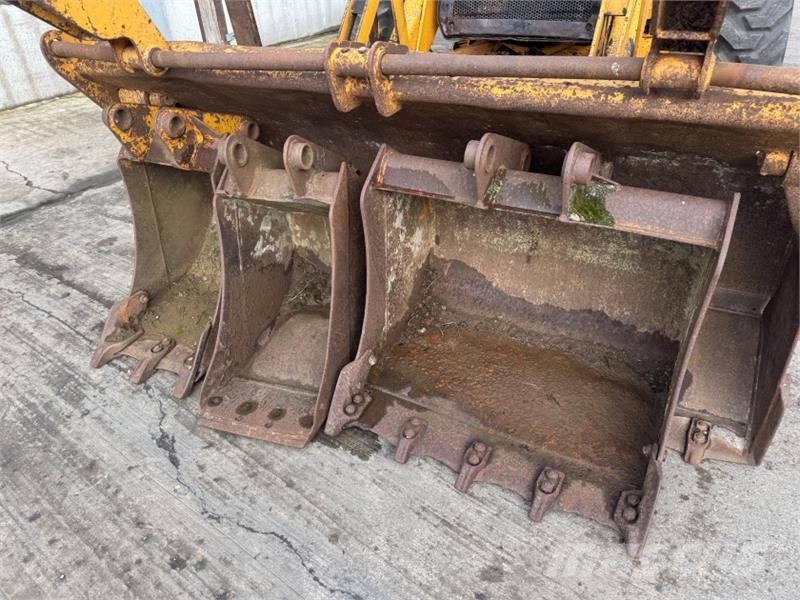 JCB 3cx Sitemaster Kurottajat