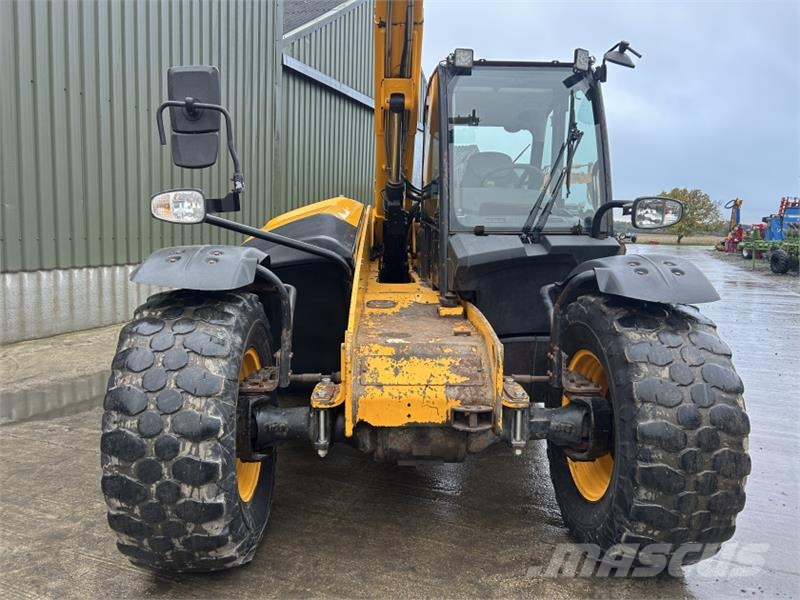 JCB 536-70 Agri Super مناولات متداخلة