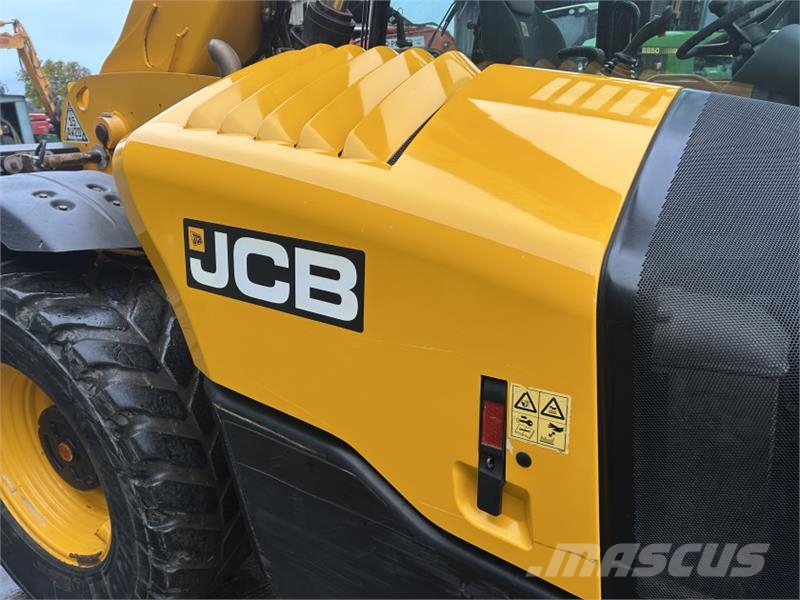 JCB 536-70 Agri Super مناولات متداخلة