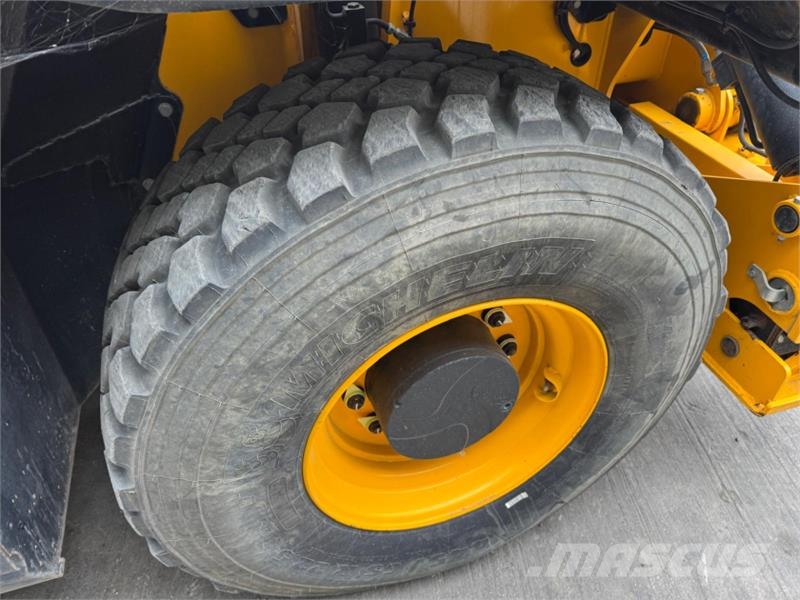 JCB 555-210R Rotating Telehandler Telescopic handlers