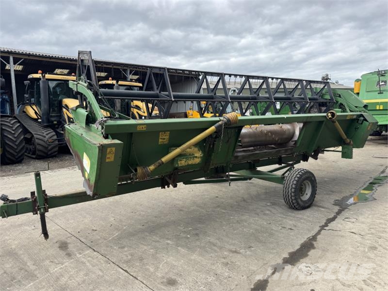 John Deere 2266 c/w 18ft Header Biçerdöver aksesuarlari