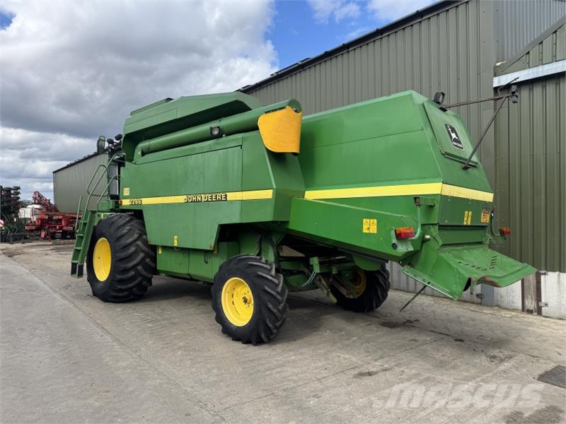 John Deere 2266 c/w 18ft Header Biçerdöver aksesuarlari