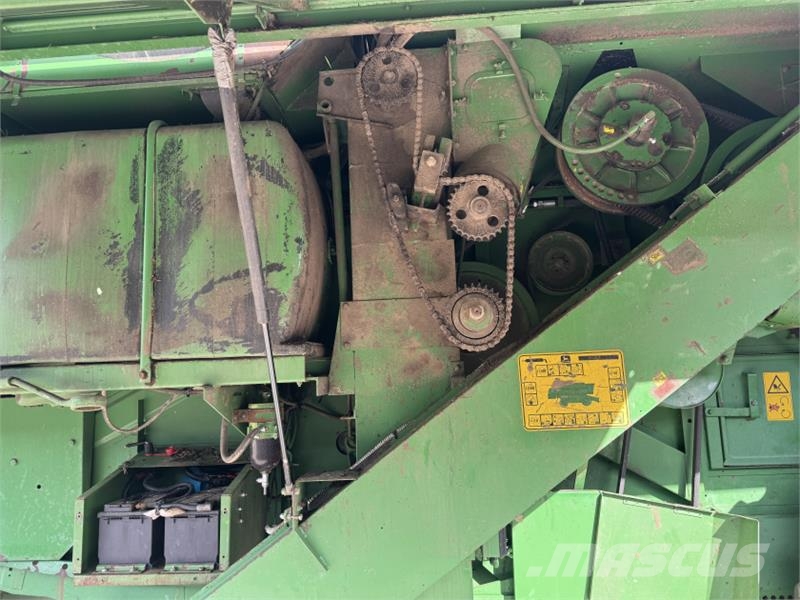 John Deere 2266 c/w 18ft Header Biçerdöver aksesuarlari