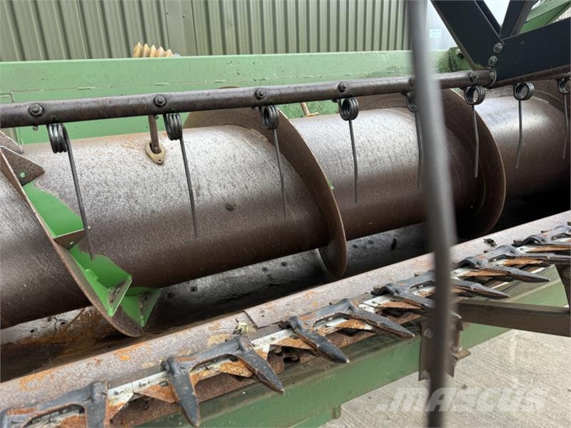 John Deere 2266 c/w 18ft Header Biçerdöver aksesuarlari