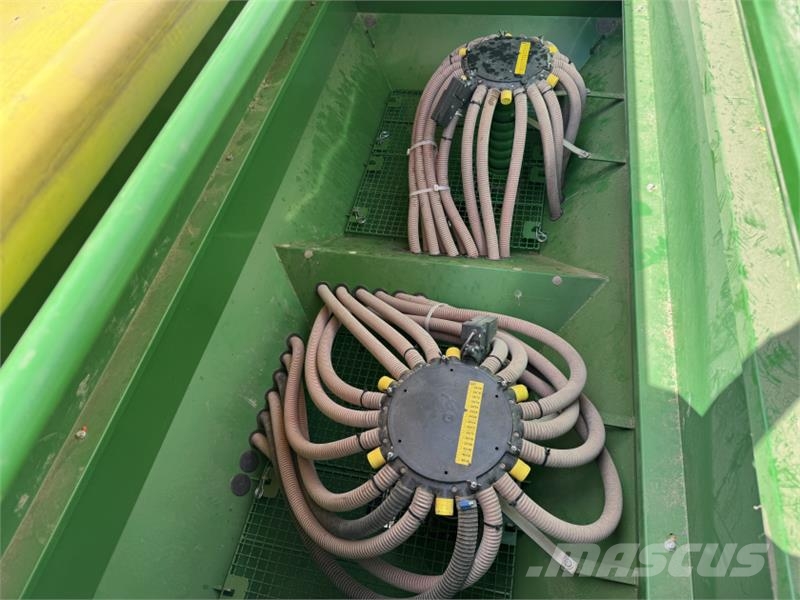 John Deere 750A 6m No Till Drill مثاقيب مدمجة