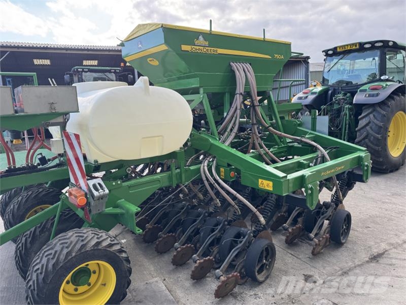 John Deere 750A Direct Drill **Grain and Fert** Combination drills
