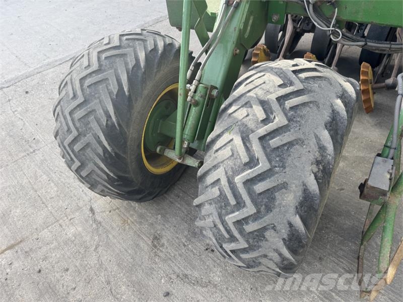 John Deere 750A Direct Drill Kombinovane sejačice