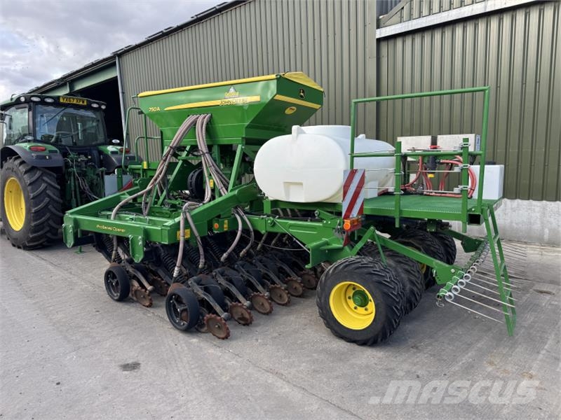 John Deere 750A Direct Drill **Grain and Fert** Combination drills