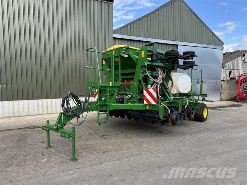 John Deere 750A Direct Drill **Grain and Fert** Combination drills