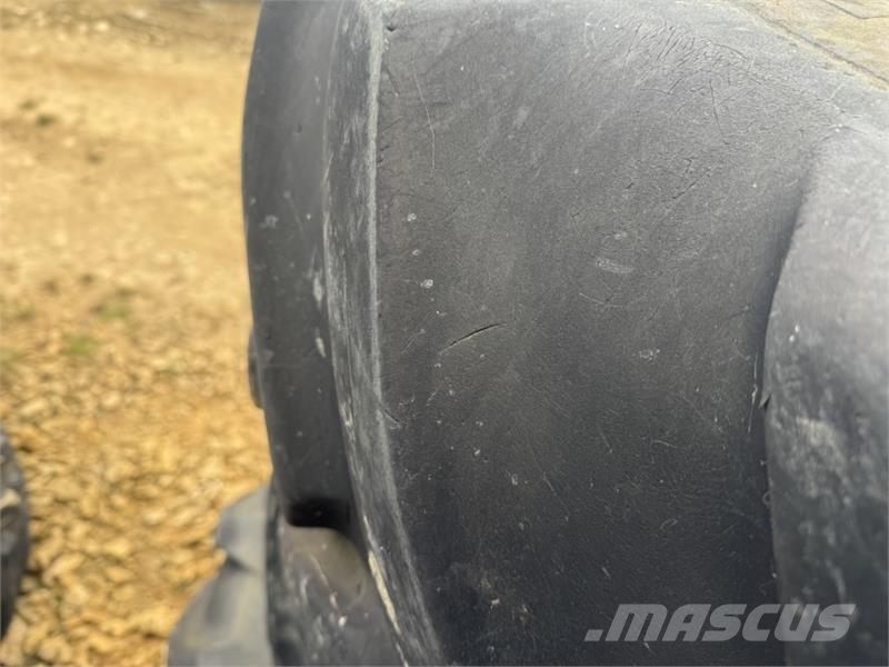 John Deere 8000 R Series 600 and 710 Wheels and Tyre's Agriculture - Autres