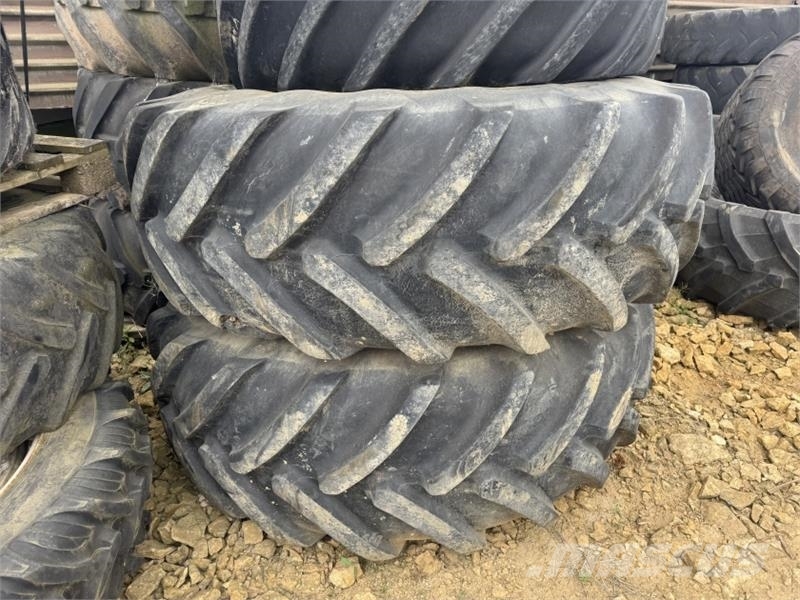 John Deere 8000 R Series 600 and 710 Wheels and Tyre's Agriculture - Autres