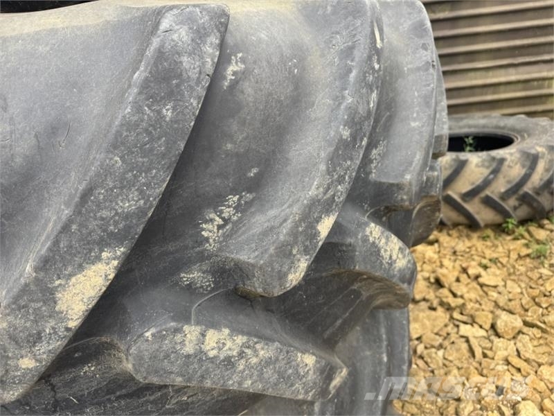 John Deere 8000 R Series 600 and 710 Wheels and Tyre's Agriculture - Autres