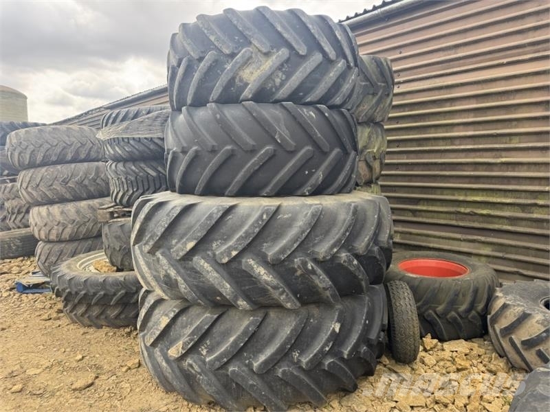 John Deere 8000 R Series 600 and 710 Wheels and Tyre's Agriculture - Autres