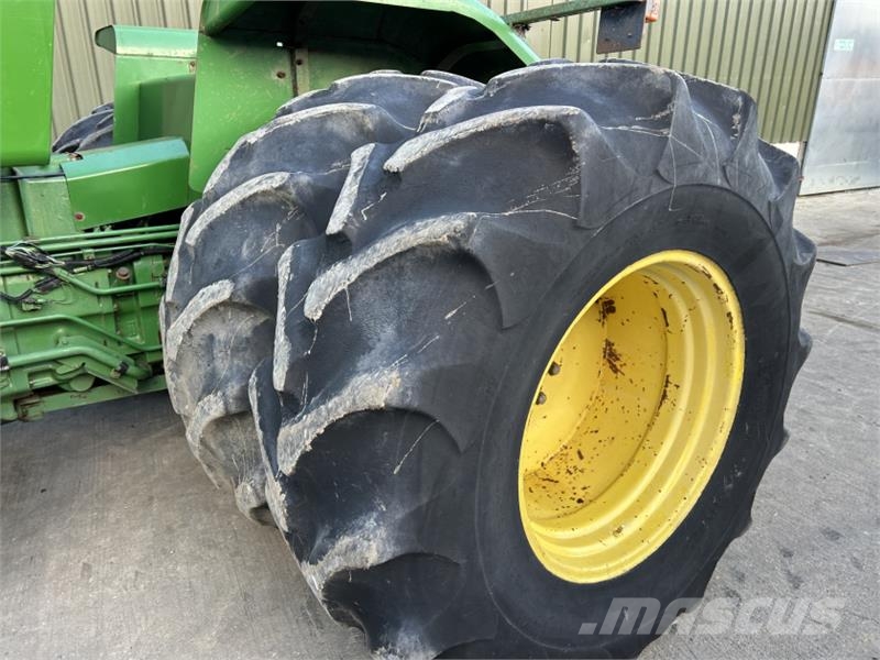 John Deere 8850 Articulated Tractor Tractors