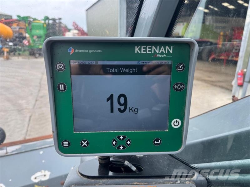 Keenan VA2-30 Feeder Wagon مقطورات ذاتية التحميل