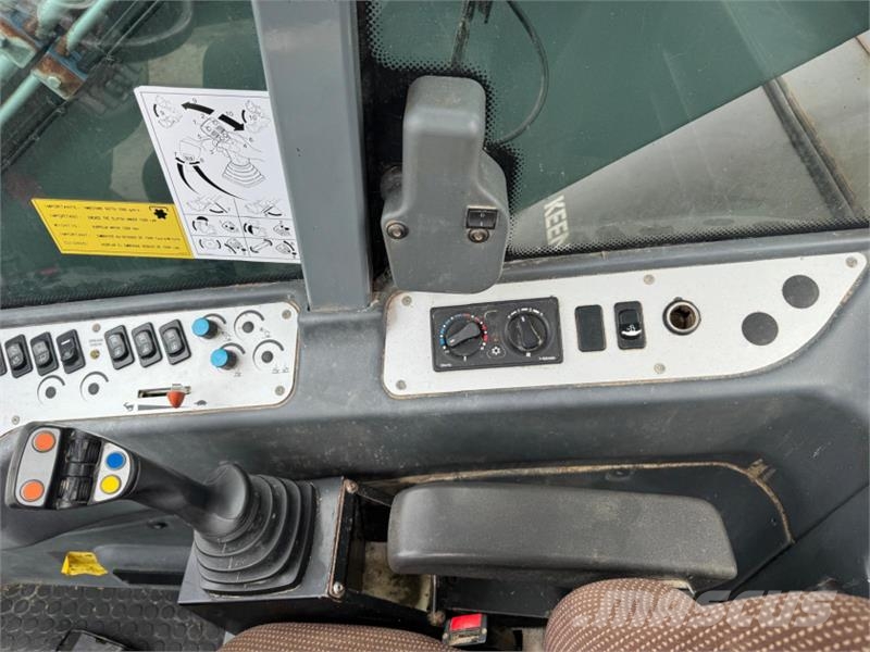 Keenan VA2-30 Feeder Wagon مقطورات ذاتية التحميل