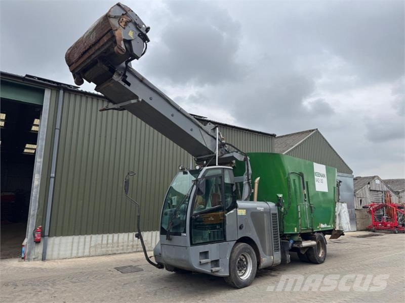 Keenan VA2-30 Feeder Wagon مقطورات ذاتية التحميل