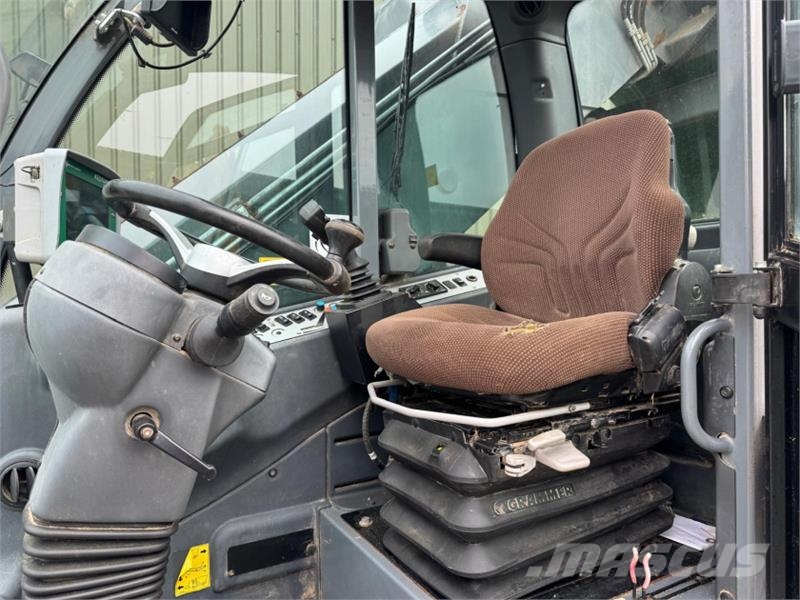 Keenan VA2-30 Feeder Wagon مقطورات ذاتية التحميل