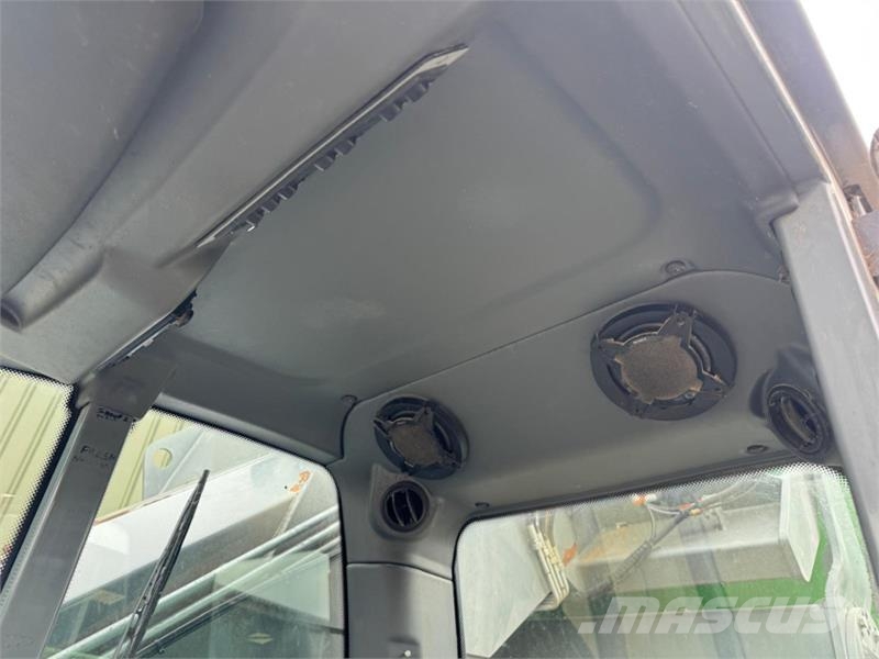 Keenan VA2-30 Feeder Wagon مقطورات ذاتية التحميل