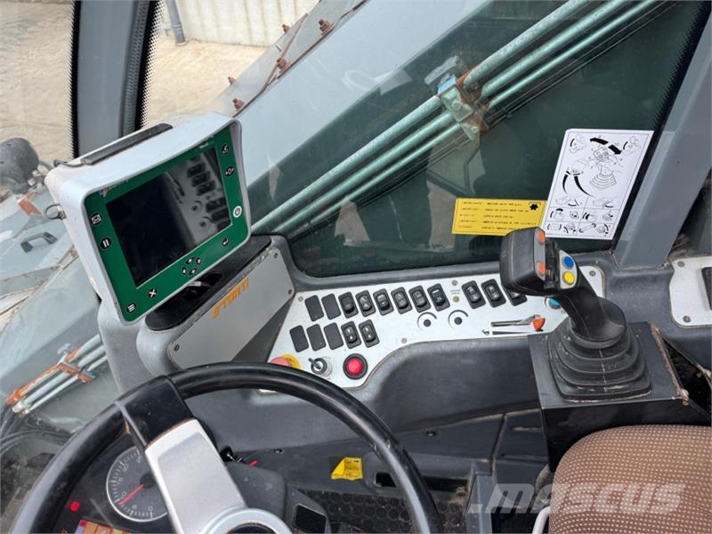 Keenan VA2-30 Feeder Wagon مقطورات ذاتية التحميل