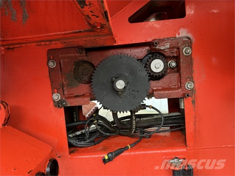 Kuhn AGT 6036 Boom Fert Spreader 礦物撒布機