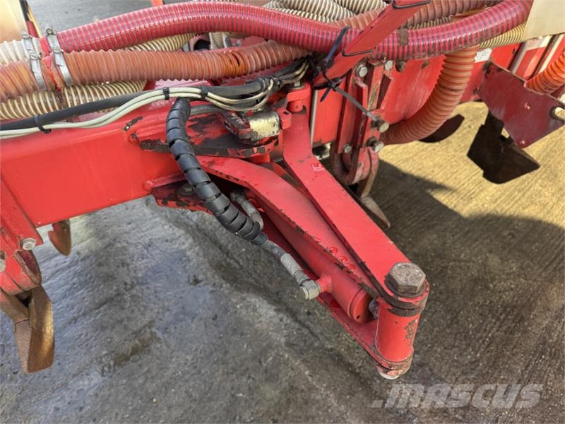 Kverneland Optima 8 Row Maize Drill Külvik-äkked