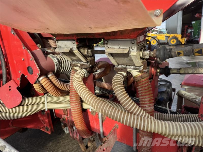 Kverneland Optima 8 Row Maize Drill Külvik-äkked