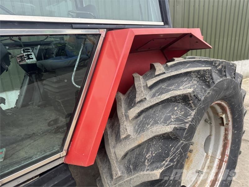 Massey Ferguson 2680 2WD **Low Hours** Traktorid