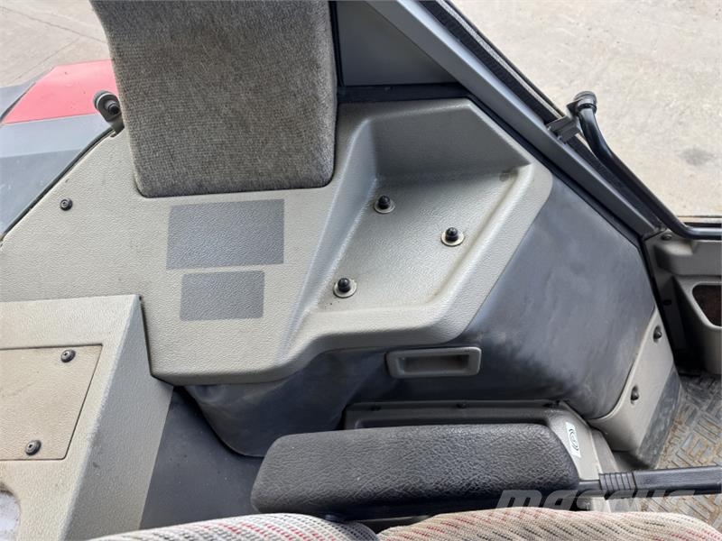 Massey Ferguson 3075 Dynashift ** Low Hours** Traktorer