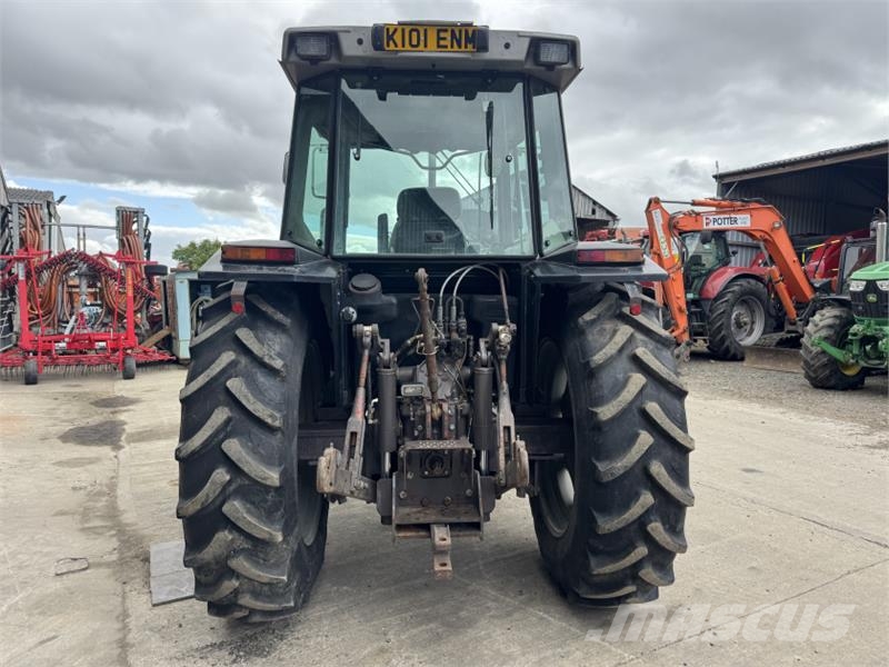 Massey Ferguson 3075 Dynashift ** Low Hours** Traktorer