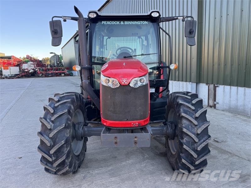Massey Ferguson 4709 Tractor Трактори
