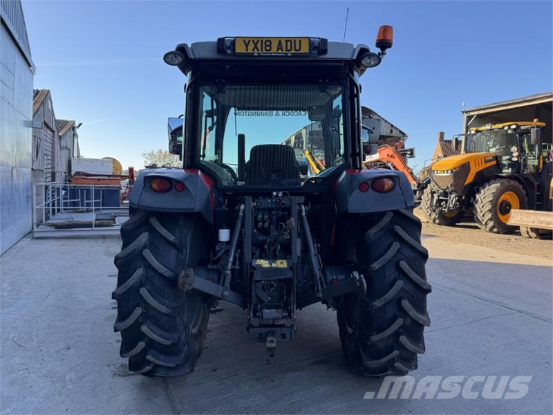 Massey Ferguson 4709 Tractor Трактори