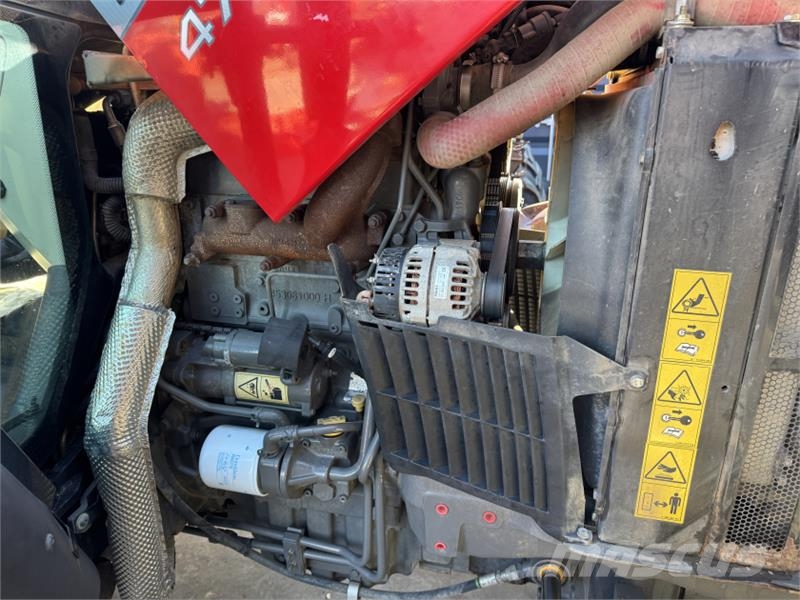 Massey Ferguson 4709 Tractor Трактори