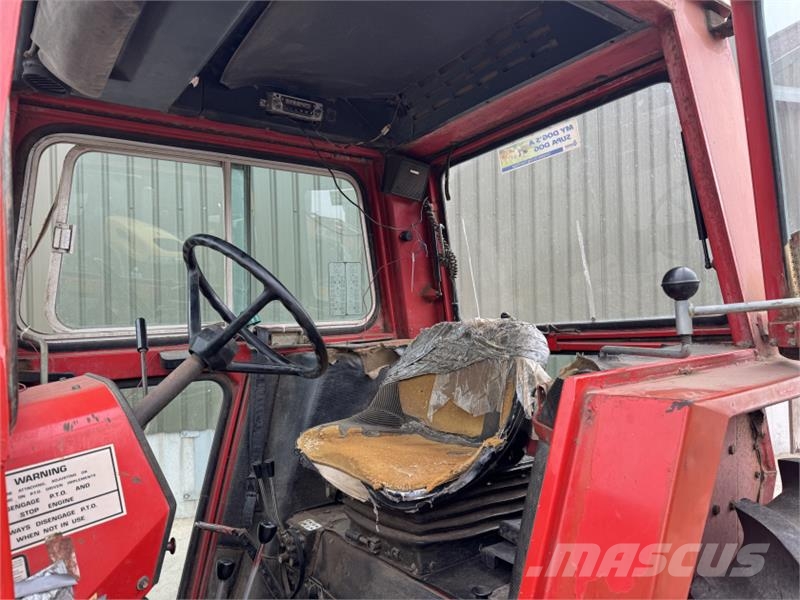 Massey Ferguson 590 Traktoren