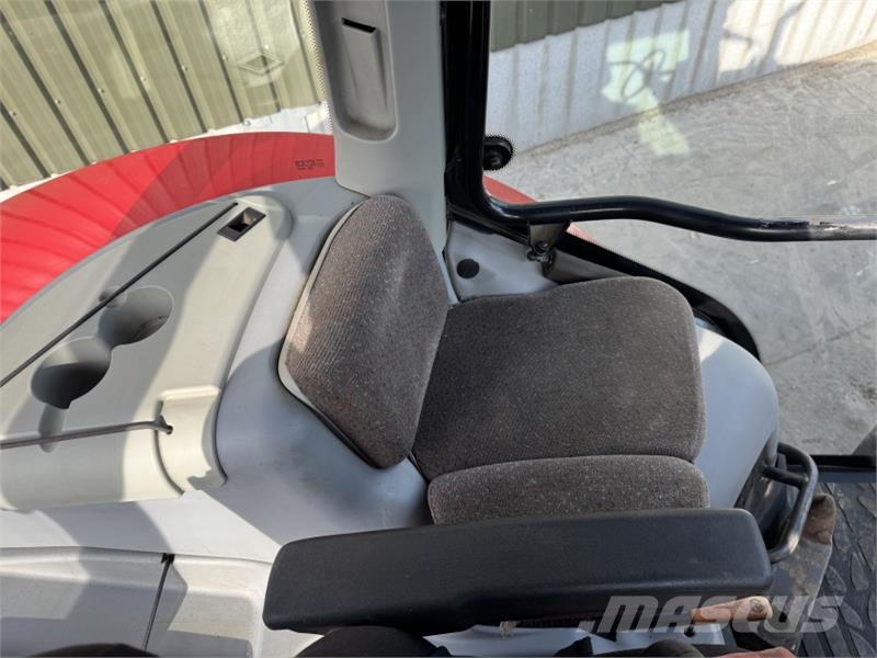 Massey Ferguson 6490 Dyna-6 拖拉机/农用车