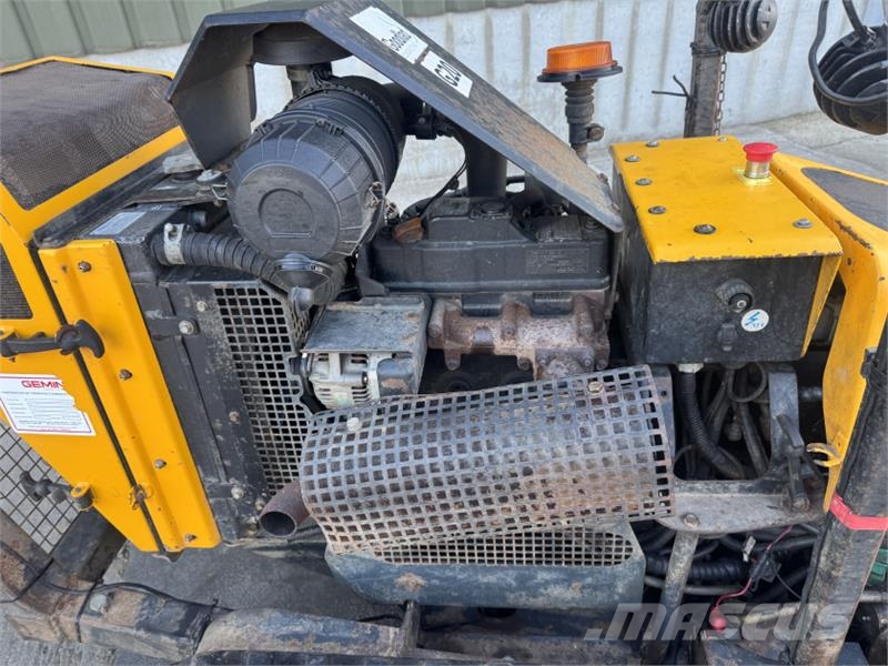McConnel Robocut 1300 Remote Control Verge Mower Kosiarki