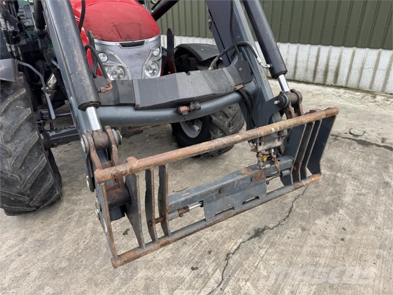 McCormick X6.430 c/w Quicke Q46 Loader **Low Hours** Traktorok