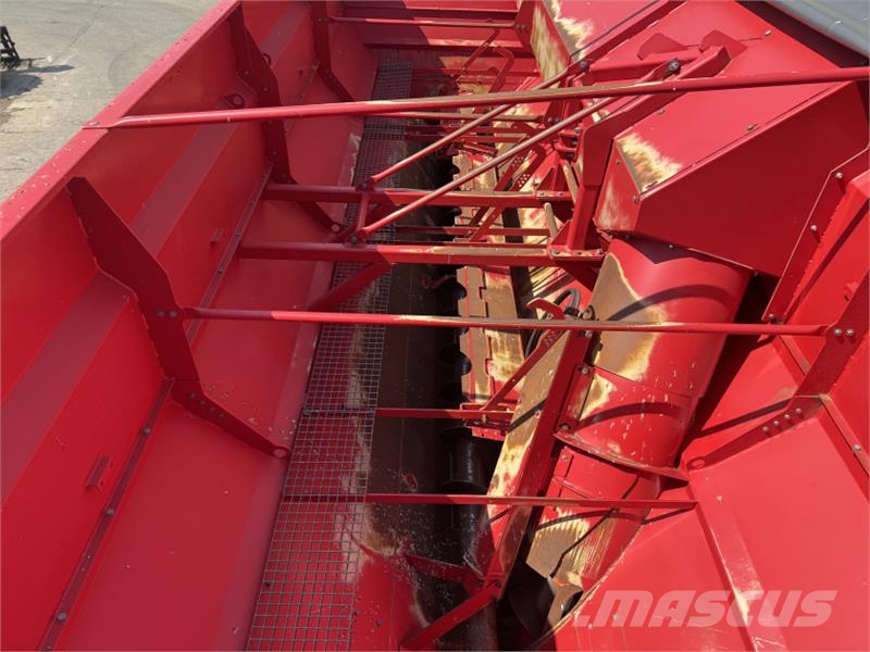 Perard Interbenne 25 Chaser Bin مقطورة حبوب