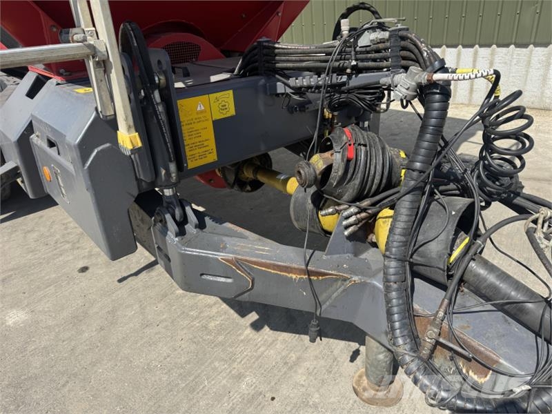 Perard Interbenne 25 Chaser Bin مقطورة حبوب