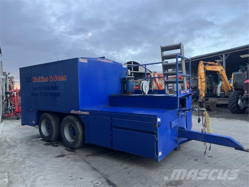 Philip Watkins Service Trailer Fuel and additive tanks